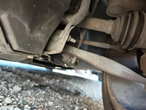 Foto de BRAZO SUSPENSION DELANTERO DERECHO CITROEN C4 BERLINA 1.6 16V HDi (90 CV / 66 KW)