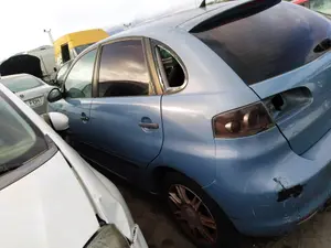 Foto de MANGUETA TRASERA IZQUIERDA SEAT IBIZA (6L1) 1.9 TDI (101 CV / 74 KW)
