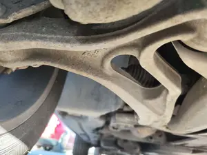 Foto de BRAZO SUSPENSION DELANTERO DERECHO VOLKSWAGEN TOUAREG (7L6) 4.2 V8 32V FSI (350 CV / 257 KW) referencia 7L0407021B