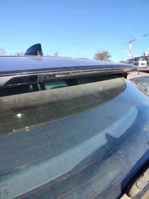 Foto de LUZ CENTRAL DE FRENO JAGUAR F-PACE 3.0 V6 Diesel CAT (301 CV / 221 KW) referencia FK7213A613