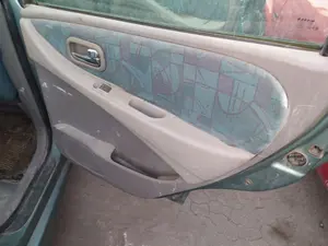 Foto de MANDO ELEVALUNAS TRASERO DERECHO NISSAN ALMERA TINO (V10M) 1.8 16V CAT (114 CV / 84 KW)