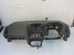 Foto de SALPICADERO FORD FOCUS SPORTBREAK (CB8) 1.6 TDCi CAT (95 CV / 70 KW) referencia BM51A018W18AC