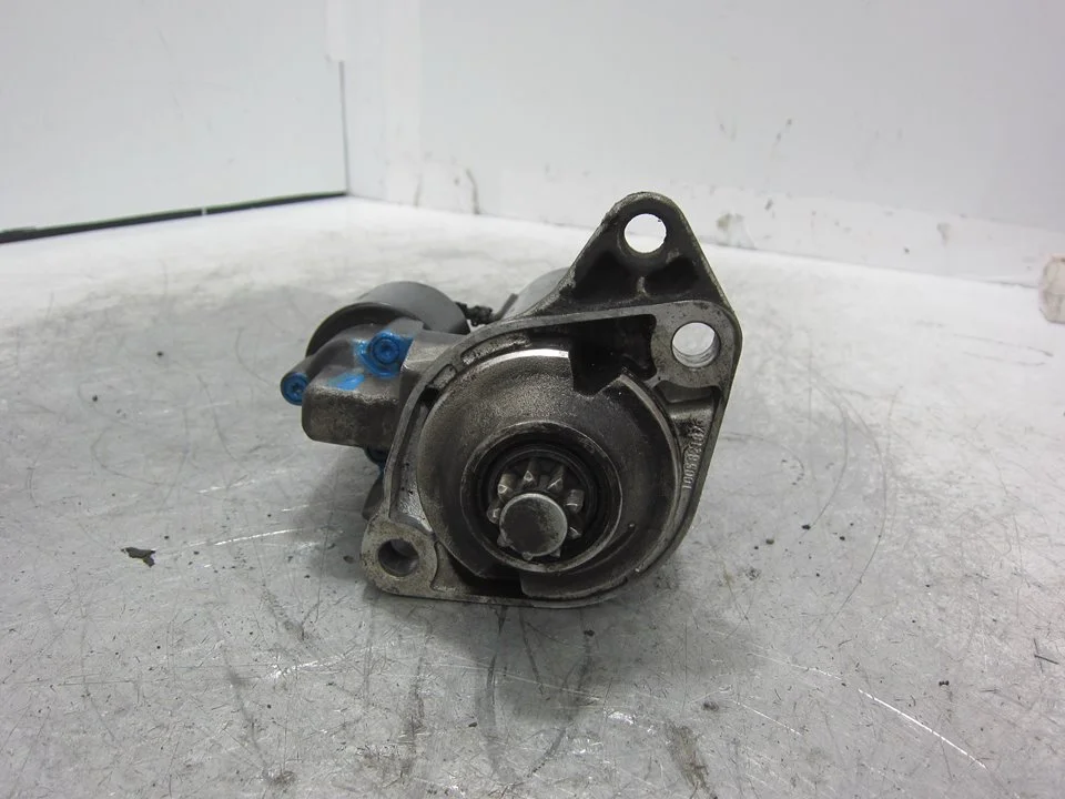 Foto de MOTOR ARRANQUE VOLKSWAGEN GOLF IV VARIANT (1J5)(05.1999) referencia 0001121006
