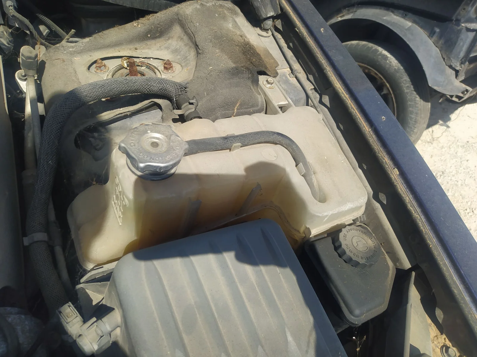 Foto de CAJA RELES / FUSIBLES CHRYSLER 300C (LE/LX) 3.0 CRD CAT (218 CV / 160 KW)