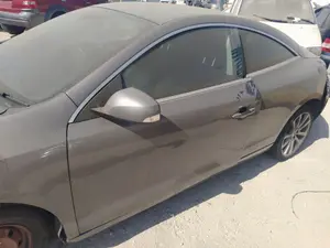 Foto de LUNA DELANTERA IZQUIERDA RENAULT LAGUNA III COUPE 2.0 dCi Diesel FAP (150 CV / 110 KW) referencia 803015770R