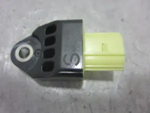 Foto de SENSOR LEXUS RX (GGL1/GYL1) 3.5 V6 24V CAT (249 CV / 183 KW) referencia 8983175020