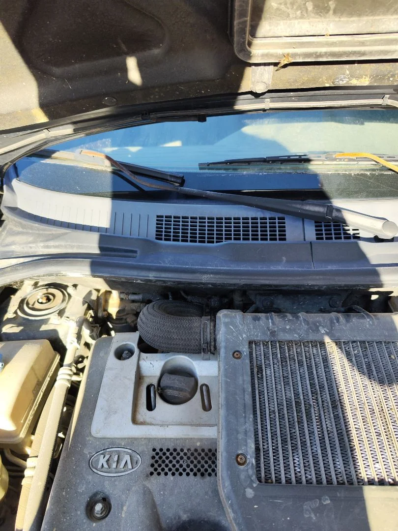 Foto de BRAZO LIMPIA DELANTERO DERECHO KIA CARENS (RS) 2.0 Turbodiesel CAT (113 CV / 83 KW) referencia 0K2FB67321