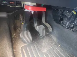 Foto de PEDAL EMBRAGUE CITROEN C3 1.4 HDi (68 CV / 50 KW)