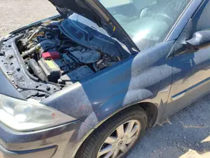 Foto de ALETA DELANTERA IZQUIERDA RENAULT MEGANE II BERLINA 5P 1.5 dCi Diesel (106 CV / 78 KW) referencia 7701477186