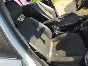 Foto de CINTURON SEGURIDAD DELANTERO DERECHO OPEL ZAFIRA B 1.9 CDTI (120 CV / 88 KW) referencia 13242305