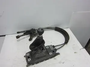 Foto de PALANCA CAMBIO VOLKSWAGEN TOURAN (1T2) 1.9 TDI (105 CV / 77 KW) referencia 1K0711061B