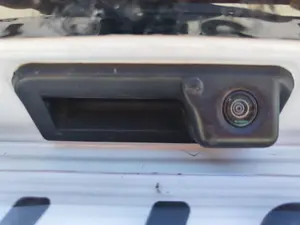 Foto de CAMARA VISION TRASERA AUDI Q5 FYG Híbrido 220 kW (2.0 Ltr. - 195 kW TFSI) (299 CV / 220 KW) referencia 8W8827566E