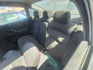 Foto de CINTURON SEGURIDAD TRASERO DERECHO VOLKSWAGEN PASSAT BERLINA (3B3) 1.9 TDI (131 CV / 96 KW)