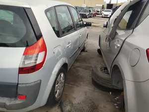 Foto de BARRA ESTABILIZADORA TRASERA RENAULT SCENIC II (JM) 1.6 16V (113 CV / 83 KW)