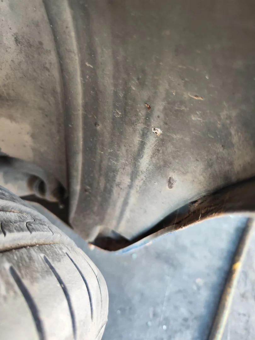 Foto de PASO RUEDA TRASERO DERECHO PEUGEOT 307 (S1)(04.2001) 1.6 16V CAT (109 CV / 80 KW) referencia 8530XC