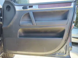 Foto de GUARNECIDO PUERTA DELANTERA DERECHA VOLKSWAGEN TOUAREG (7L6) 4.2 V8 32V FSI (350 CV / 257 KW) referencia 7L6867012EJFKZ