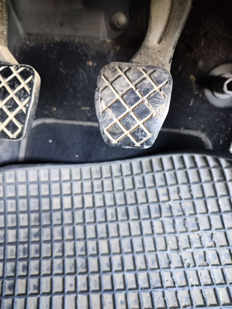 Foto de PEDAL FRENO VOLKSWAGEN GOLF IV BERLINA (1J1)(10.1997) 1.9 TDI (131 CV / 96 KW) referencia 1J1721142D