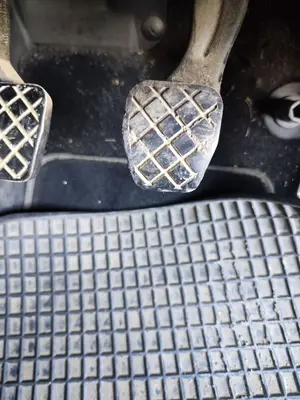 Foto de PEDAL FRENO VOLKSWAGEN GOLF IV BERLINA (1J1)(10.1997) 1.9 TDI (131 CV / 96 KW) referencia 1J1721142D