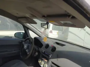 Foto de RETROVISOR INTERIOR MITSUBISHI COLT CZ3 BERL. 5 (Z30A) 1.1 CAT (75 CV / 55 KW)