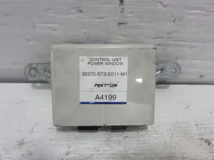 Foto de MODULO ELECTRONICO MG ROVER ROVER 45 (T/RT) 1.4 16V CAT (103 CV / 76 KW) referencia 38370ST3E011M1