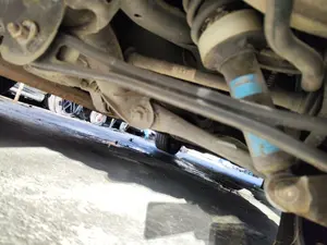 Foto de BARRA ESTABILIZADORA TRASERA AUDI Q7 (4L) 3.0 V6 24V TDI (233 CV / 171 KW) referencia 7P0511025G