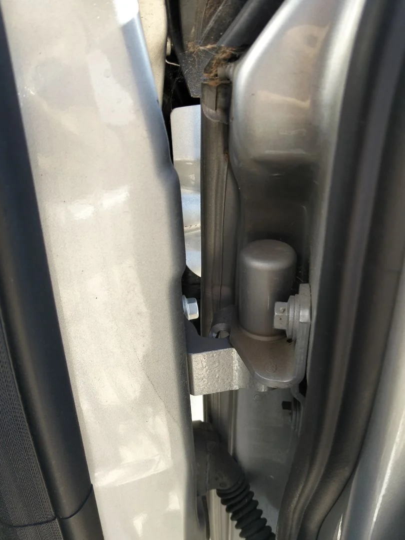 Foto de RETENEDOR PUERTA FORD S-MAX (CA1) 2.0 TDCi CAT (131 CV / 96 KW)