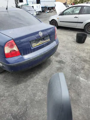 Foto de PANEL TRASERO VOLKSWAGEN PASSAT BERLINA (3B3) 1.9 TDI (131 CV / 96 KW)