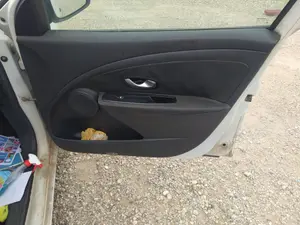 Foto de RETENEDOR PUERTA RENAULT MEGANE III BERLINA 5P 1.5 dCi Diesel CAT (86 CV / 63 KW) referencia 804303543R