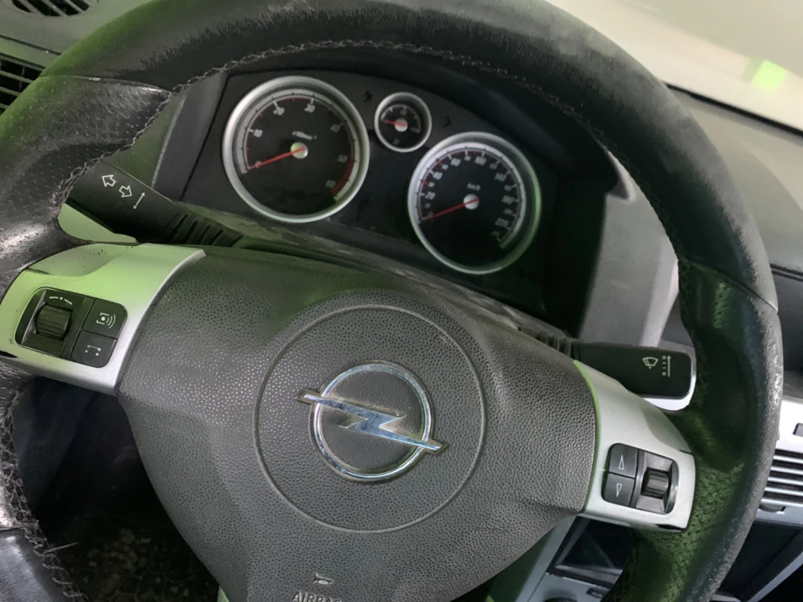 Foto de CUADRO INSTRUMENTOS OPEL ASTRA H CARAVAN 1.9 16V CDTI CAT (Z 19 DTH / LRD) (150 CV / 110 KW)