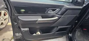 Foto de GUARNECIDO PUERTA DELANTERA IZQUIERDA LAND ROVER RANGE ROVER SPORT 3.6 TD V8 (272 CV / 200 KW) referencia LR016879