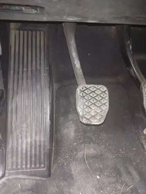 Foto de PEDAL EMBRAGUE BMW SERIE X5 (E53) 3.0 Turbodiesel CAT (218 CV / 160 KW)