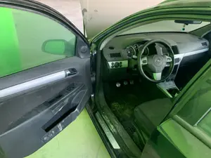 Foto de CENTRALITA CONFORT OPEL ASTRA H CARAVAN 1.9 16V CDTI CAT (Z 19 DTH / LRD) (150 CV / 110 KW)