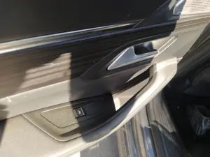 Foto de MANDO ELEVALUNAS TRASERO IZQUIERDO PEUGEOT 508 Híbrido 265 kW (1.6 Ltr. - 147 kW) (360 CV / 265 KW)