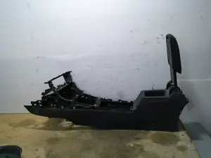 Foto de NO IDENTIFICADO VOLKSWAGEN GOLF VII BERLINA (BQ1/BE2) 1.6 TDI (116 CV / 85 KW) referencia 5G1863241