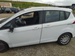 Foto de LUNA DELANTERA IZQUIERDA FORD B-MAX (CB2) 1.5 TDCi CAT (95 CV / 70 KW) referencia 1782970
