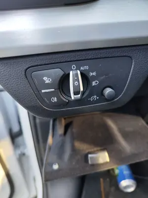 Foto de MANDO LUCES AUDI Q5 FYG Híbrido 220 kW (2.0 Ltr. - 195 kW TFSI) (299 CV / 220 KW) referencia 4M0941531AA