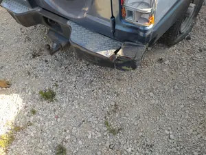 Foto de TUBO ESCAPE TRASERO MITSUBISHI MONTERO (V20/V40) 2.5 Turbodiesel (99 CV / 73 KW)