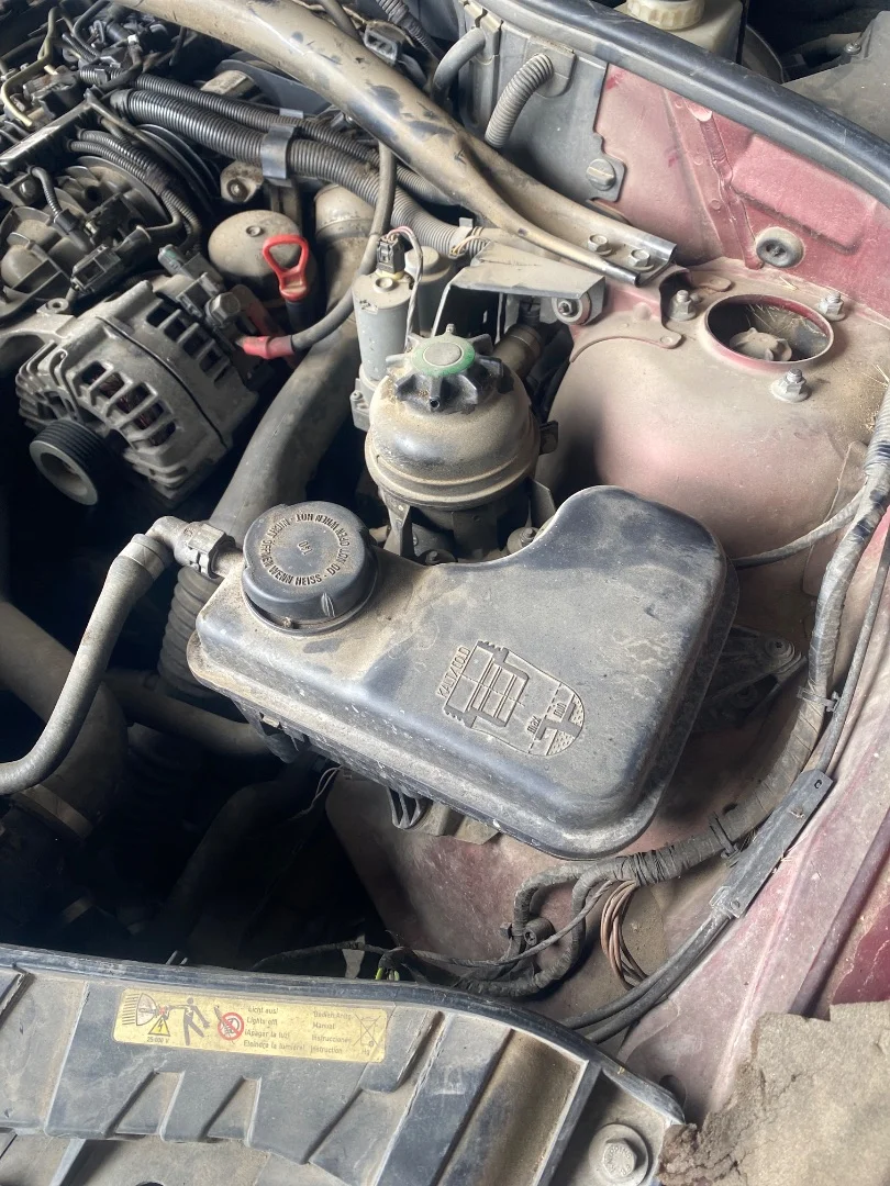 Foto de DEPOSITO EXPANSION BMW SERIE X3 (E83) 2.0 Turbodiesel CAT (177 CV / 130 KW) referencia 17137800292