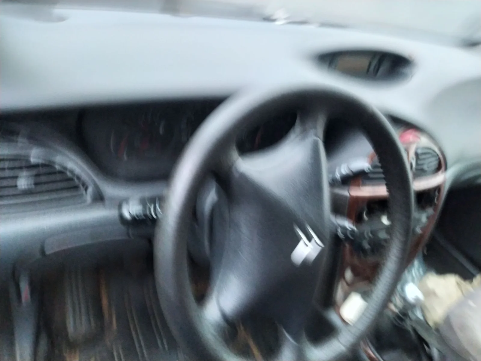 Foto de VOLANTE CITROEN C5 BERLINA 2.0 HDi (109 CV / 80 KW) referencia 4109EX
