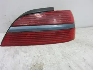 Foto de PILOTO TRASERO DERECHO PEUGEOT 406 BERLINA (S1/S2) 3.0 V6 24V CAT (190 CV / 140 KW) referencia 9630364777