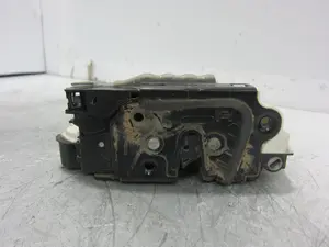 Foto de CERRADURA PUERTA TRASERA IZQUIERDA SEAT IBIZA BERLINA (6J5) referencia 6J0839015F