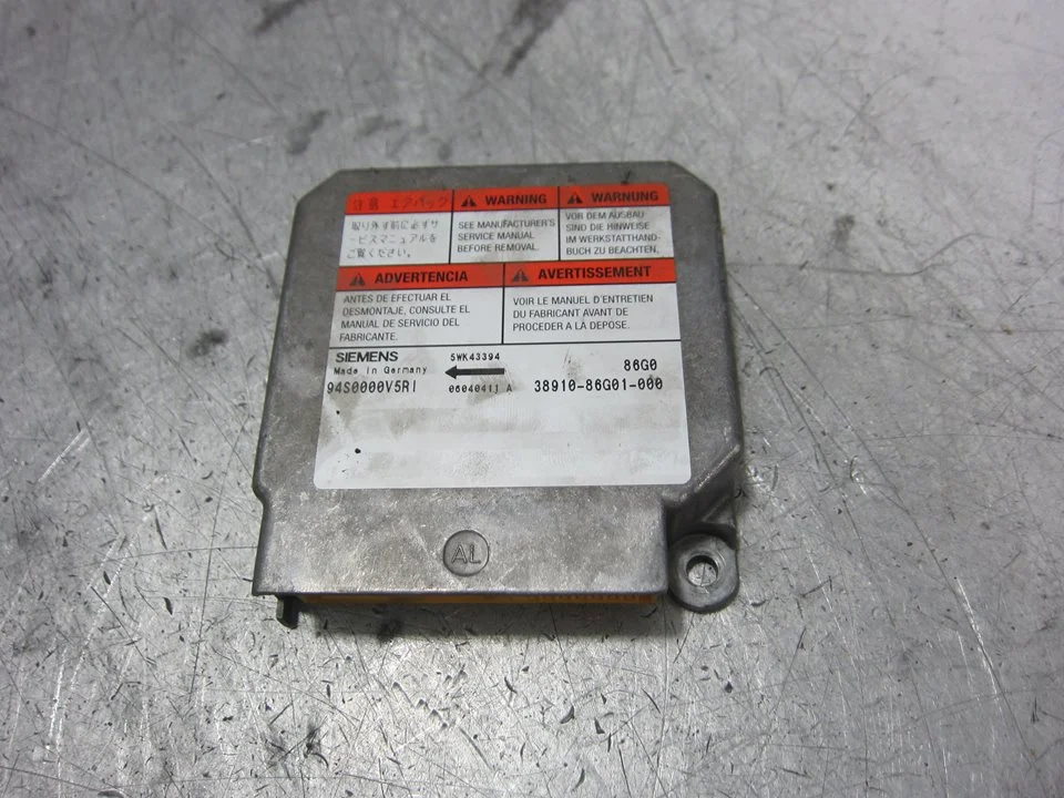 Foto de CENTRALITA AIRBAG SUZUKI IGNIS (RM/MH) 1.3 DDiS Diesel CAT (69 CV / 51 KW) referencia 3891086G01000
