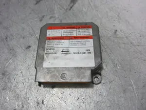 Foto de CENTRALITA AIRBAG SUZUKI IGNIS (RM/MH) 1.3 DDiS Diesel CAT (69 CV / 51 KW) referencia 3891086G01000