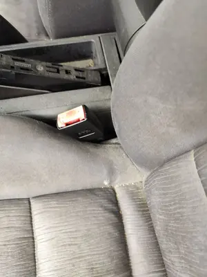 Foto de PRETENSOR AIRBAG IZQUIERDO AUDI A6 BERLINA (4B2) 2.5 V6 24V TDI (150 CV / 110 KW)