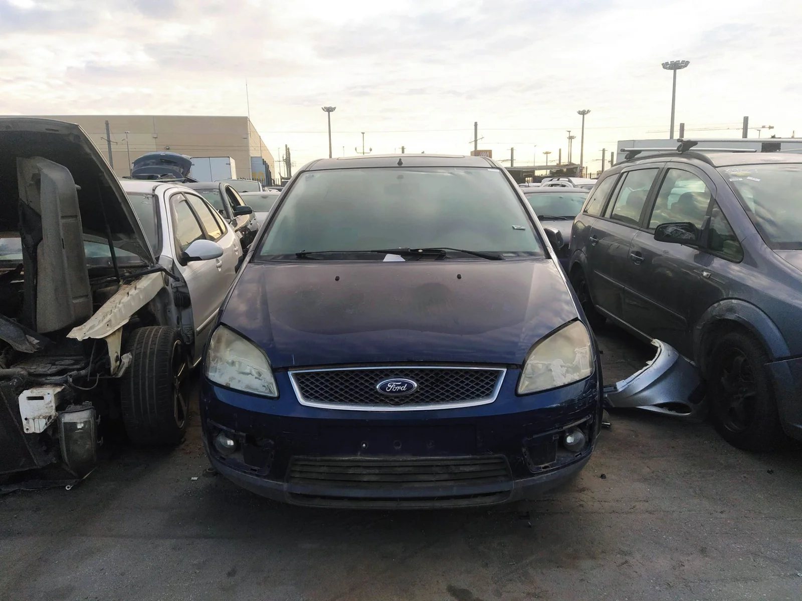 Foto de ELECTROVENTILADOR FORD FOCUS C-MAX (CAP)(2003) 1.6 TDCi CAT (109 CV / 80 KW) referencia 1530980