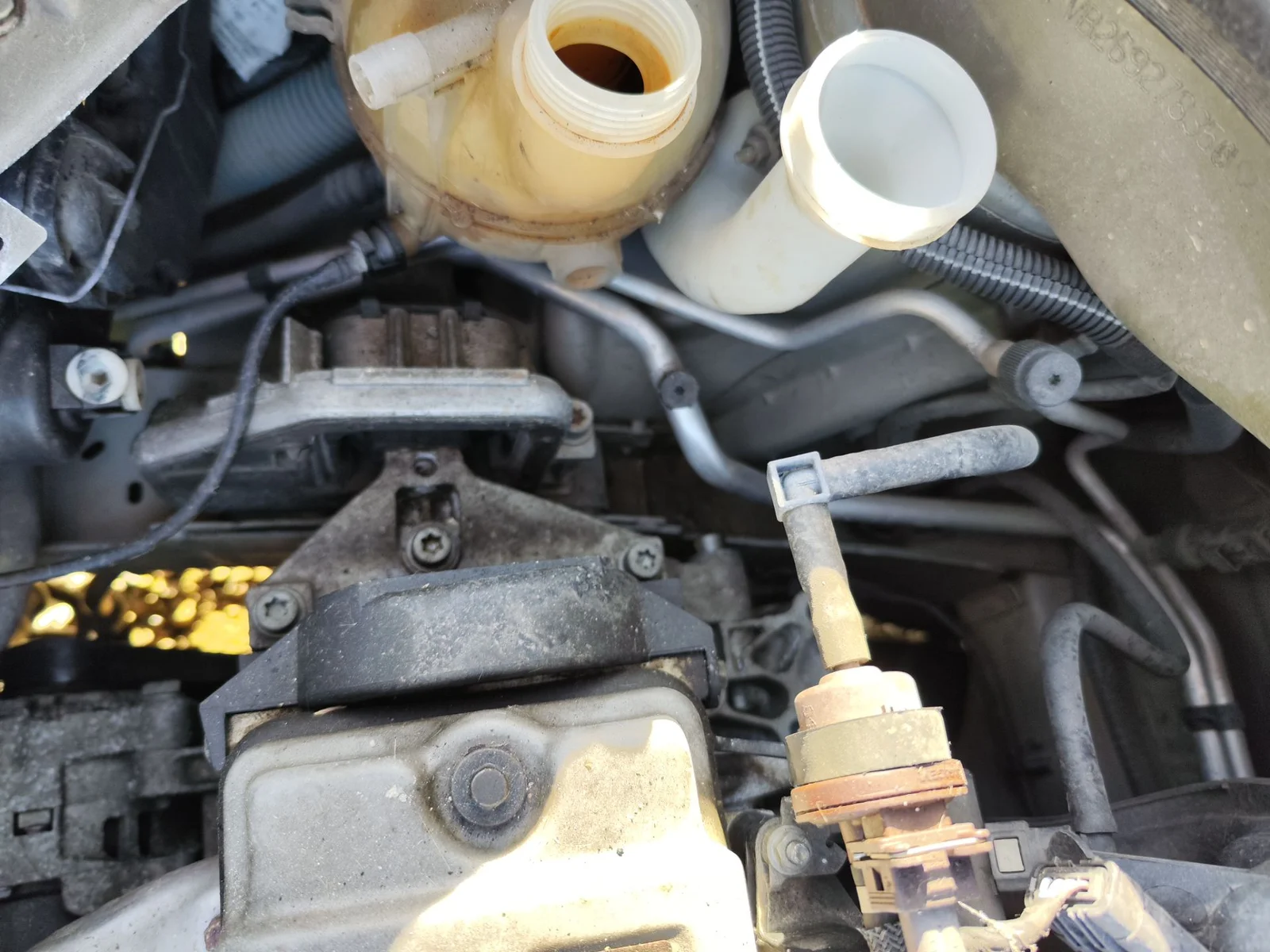 Foto de TUBOS AIRE ACONDICIONADO CITROEN C3 1.4 (73 CV / 54 KW) referencia 647794