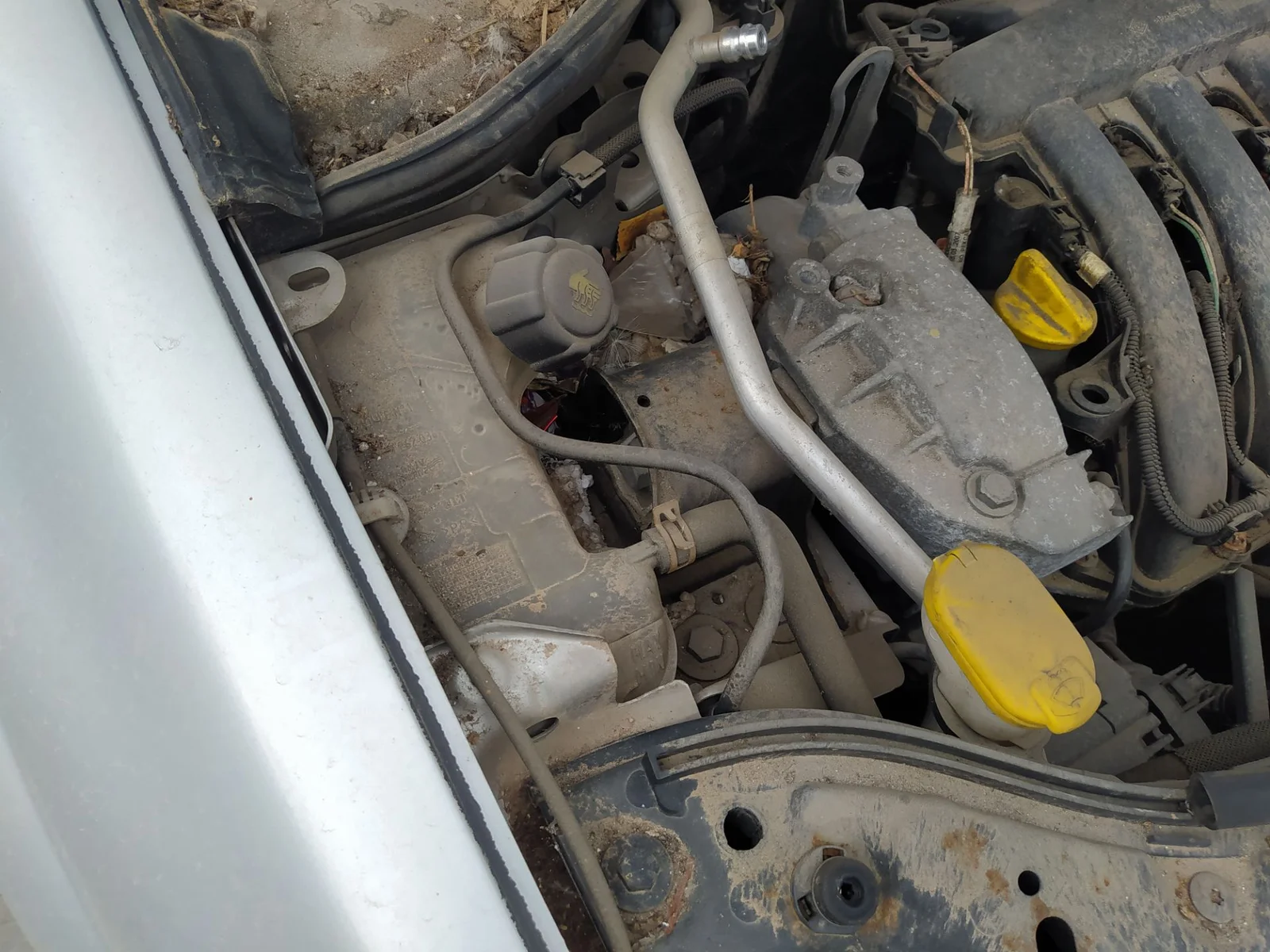 Foto de DEPOSITO LIMPIA RENAULT MEGANE II CLASSIC BERLINA 1.6 16V (112 CV / 82 KW) referencia 7701207665