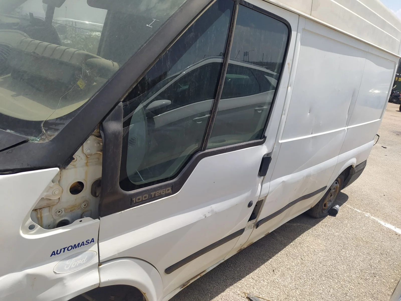 Foto de AFORADOR FORD TRANSIT FURGÓN CORTO (FY) 2.0 TDE CAT (101 CV / 74 KW)
