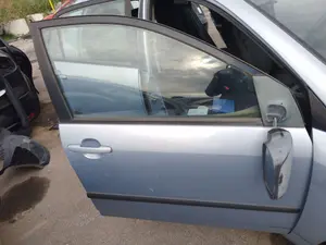 Foto de PUERTA DELANTERA DERECHA TOYOTA COROLLA (E12) 1.4 16V CAT (97 CV / 71 KW) referencia 6700102171