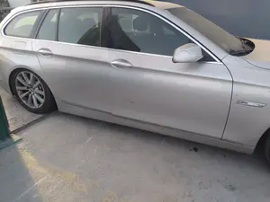 Foto de PUERTA DELANTERA DERECHA BMW SERIE 5 TOURING (F11) 2.0 Turbodiesel (184 CV / 135 KW) referencia 41009628754